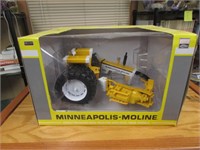 minneapolis moline G940 toy tractor w/box