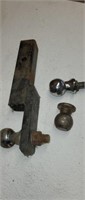Trailer hitch with ball's