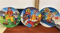 3 McDonald’s plastic plates