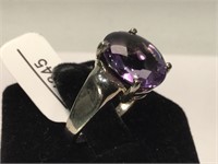 Sterling Silver ring with large Amethyst - size 6