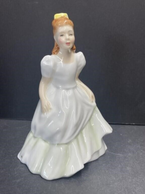 Royal Doulton - Kerry HN 3036