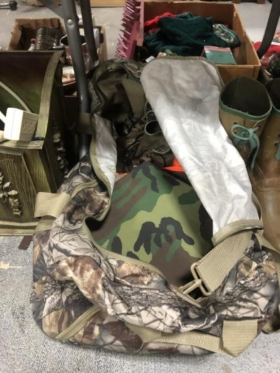 CAMO BAG AND CONTENTS