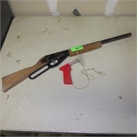 VINTAGE DAISY RED RIDER BB GUN (NOT WORKING), FLY>