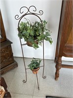 Decorative iron Planter