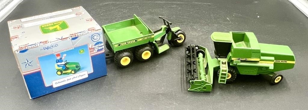 1:32 Scale and 1:24 Scale John Deere vehicles
