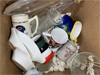 LARGE GROUP OF ASSORTED COFFEE MUGS, SERVING DISHE