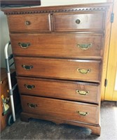 Vintage 6-Drawer Dresser