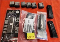 W - MIXED LOT OF AMMUNITION MAGS (W137)