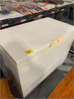 46" LONG CHEST DEEP FREEZER