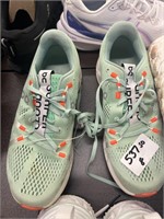 QC On Cloud Running Shoes in Women's 8