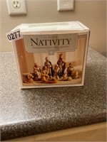 11 pice Nativity Set