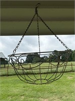 White Metal Hanging Basket / Planter