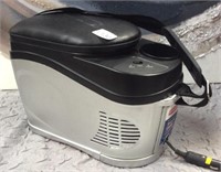 Rubbermaid Travel Car Hot Cold Cooler