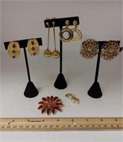 Vintage Earring & Pin/Pendant Jewelry Lot