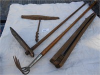 Hand Auger Drill, Wooden Harness Clamp