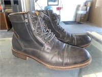 Men’s Boots, Size 9, See Pictures (NO INSOLES)