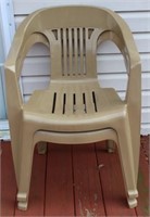 Set of 2 Plastic Chairs