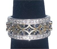 One Classic Style 14k White Gold Band Ring, With D