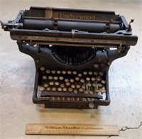 Vintage Underwood Typewriter