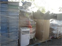 Pallet of gardening tools and miscellaneous (2)