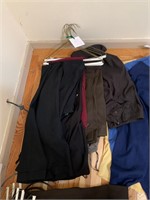 WOMEN'S CLOTHES SIZE 16 TO 18