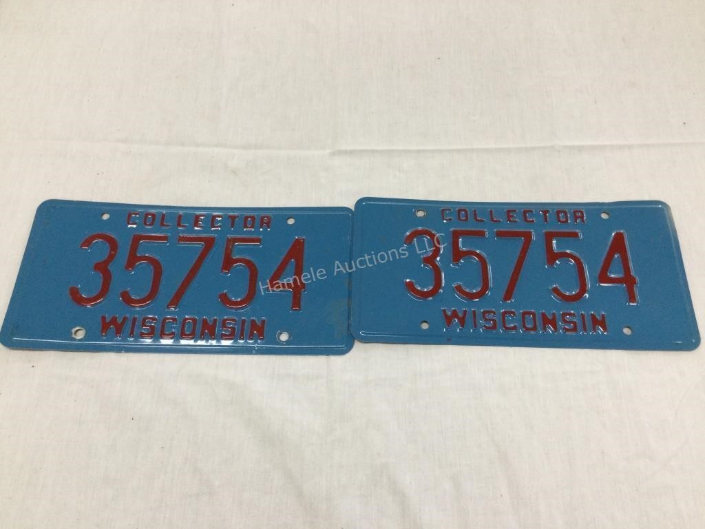 Pair of Wisconsin collector plates