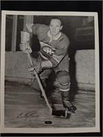 1945-54 Quaker Oats NHL Photo  Billy Reay