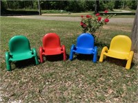 STACKABLE TODDLER CHAIRS HEAVY PLASTIC