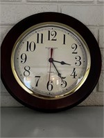 Vintage working Ingraham quartz wall clock