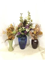 Lot 3  vases with artificial flowers