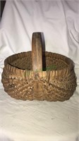 Antique oak splint buttocks basket, 10 inches