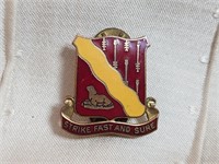 US ARMY 279TH SIGNAL BATTALION UNIT CREST PIN