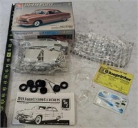 Ertl AMT 1949 Ford Coupe 1/25 Scale Model Kit