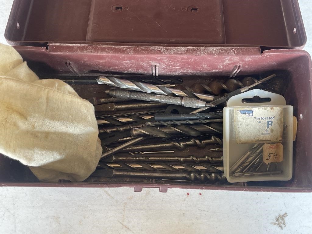 ONLINE AUCTION: TOOLS & MISCELLANEOUS ITEMS