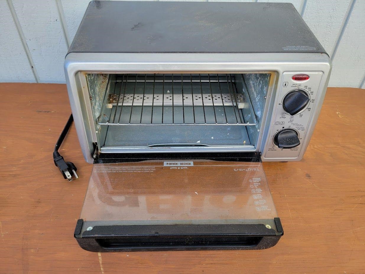 BLACK & DECKER Toast-R-Oven