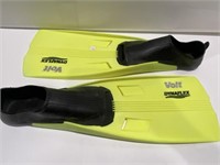 Dynaflex Voit swim flippers - size 8-9