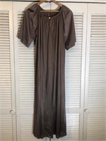 VINTAGE LONG BROWN NYLON NIGHTGOWN MEDIUM