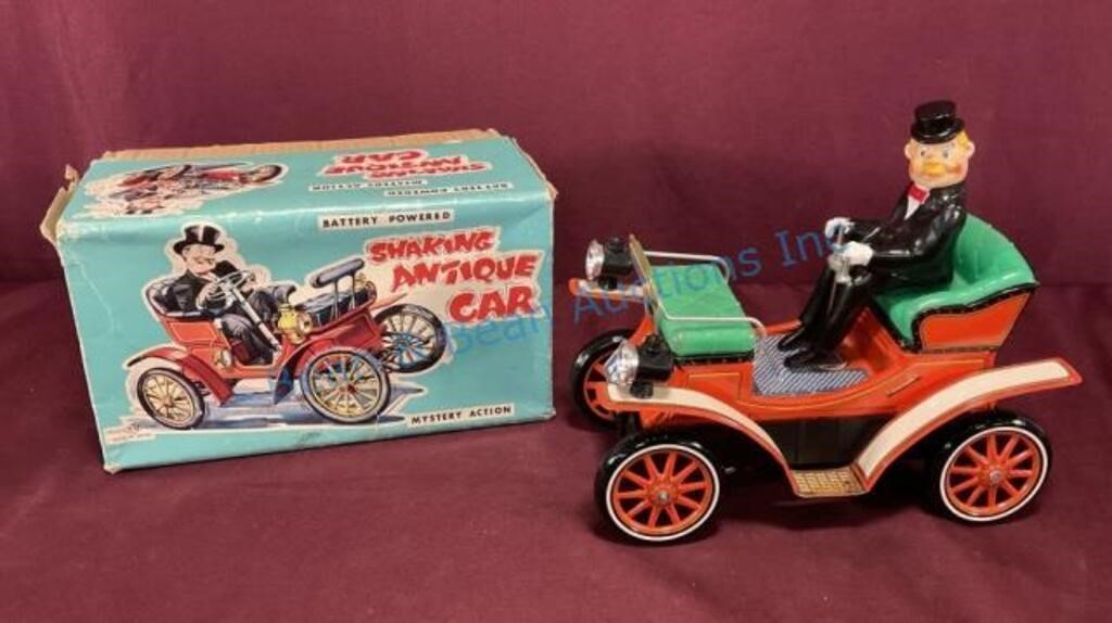 Shaking antique car tin toy w box