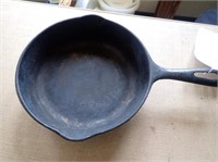 Cast Iron Fry Pan - 8" Diameter