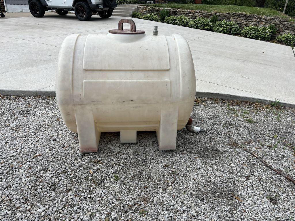 200 gallon water tank