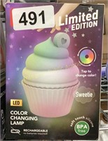 Globe LED Color Changing Lamp Cupcake