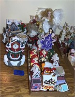 Christmas lot - battery operated village scenes,