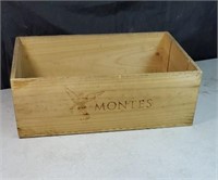 Montes wood crate