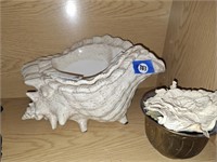 SHELL SHAPED BOWLS AND DECORATIONS