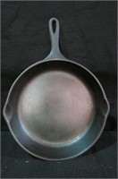 WAGNER #10 CAST IRON SKILLET