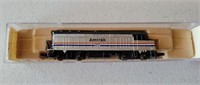 N Scale -N-F40 Locomotive-with box, but no