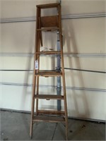 6 ft Wood Ladder