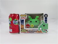 Funko Pop #33, Medium Invader '' Glows ''