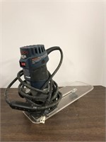 Bosch colt palm router with guide