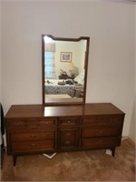 Beautiful 9 drawer wood dresser with mirror